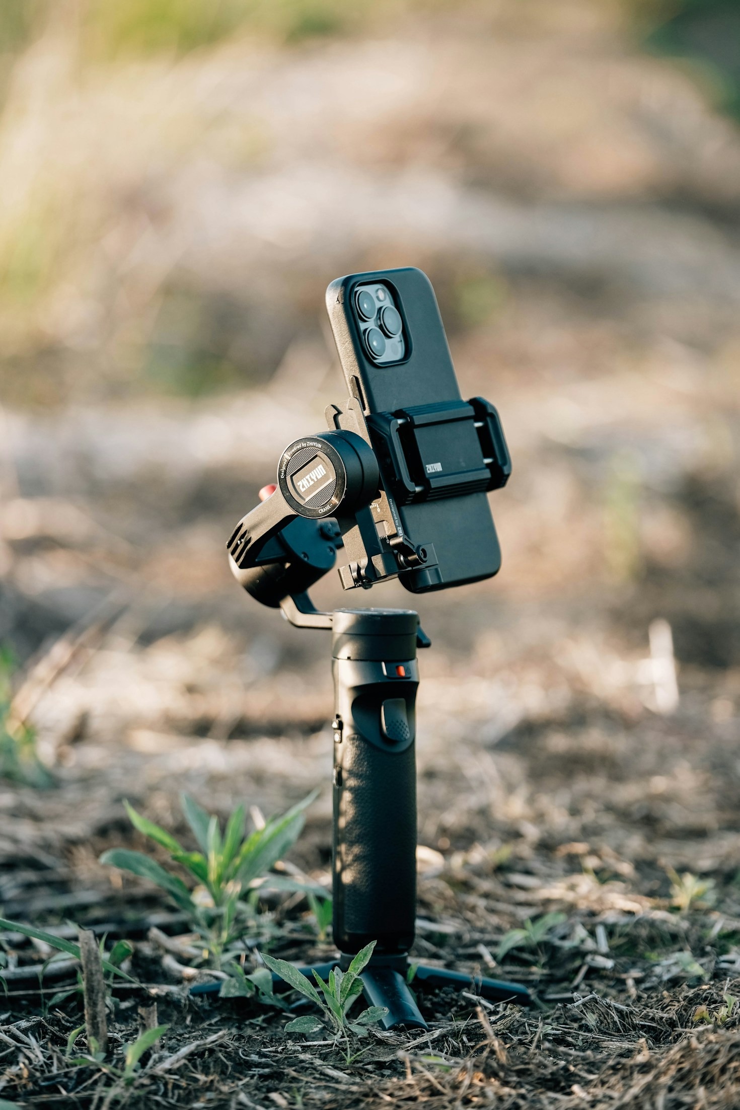 How to Choose a Camera Tripod: A Beginner’s Guide